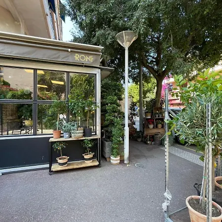 Urban Riviera - Executive Penzion Juan-les-Pins